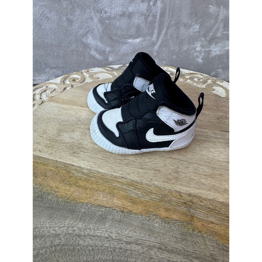 Jordan‎ 1 Crib Bootie Black White Gym Red AT3745-010 Infant Size 3C Sneakers